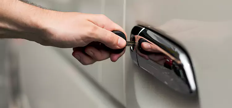 Why Choose Our Auto Locksmith Team in Huntington, IN?